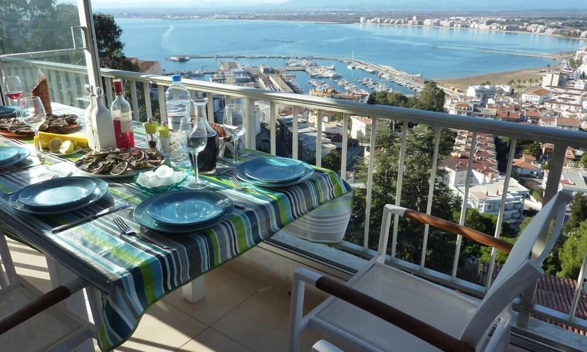 Roses Town Center Apartment | Roses: Apartment/flat - Roses