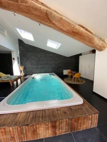 Saint-Georges-d'Esperanche Bed & Breakfast | Rosewood SPA