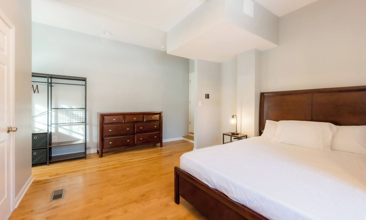 Oxon Hill House | Rosier Suites