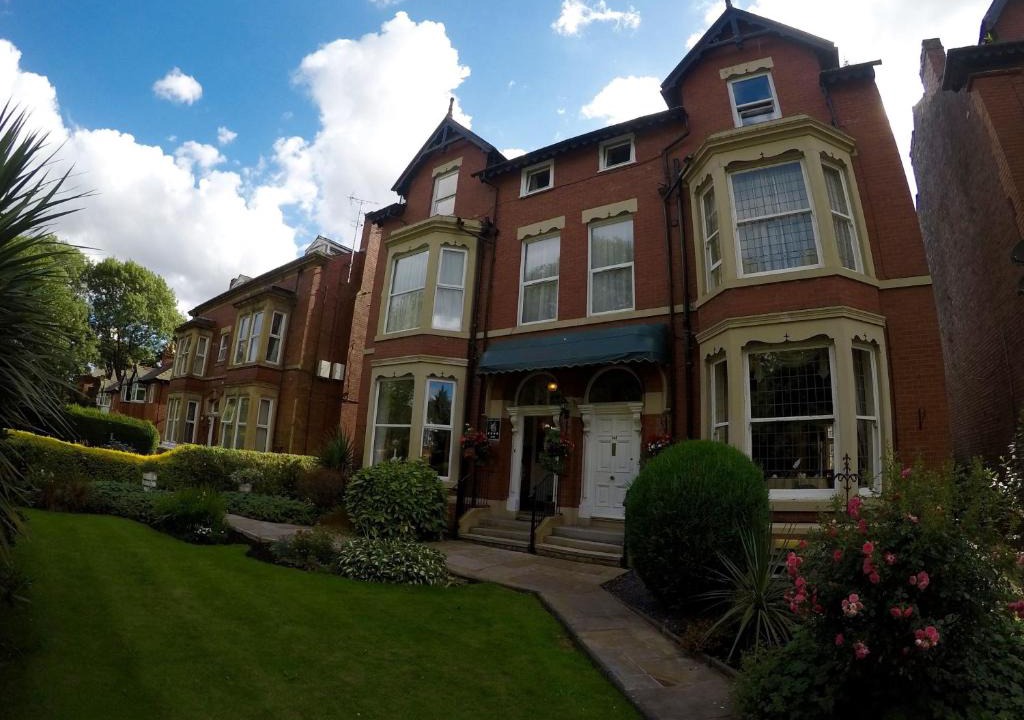 Bury House | Rostrevor Hotel - Guest House