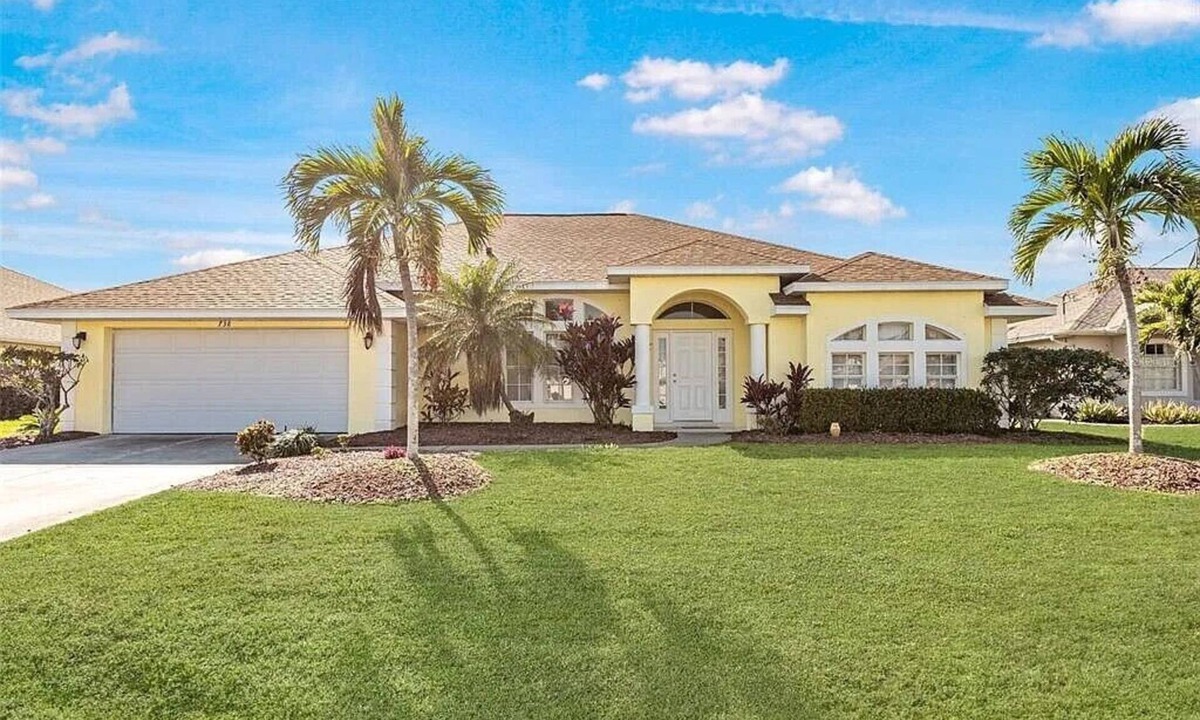 Long Meadow House | ROTONDA GEM Spacious 4-bedroom house with AC, WiFi in lovely Rotonda West