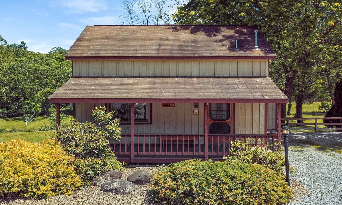 Sabinsville Cottage | Rough Cut Lodge - Beech Cabin