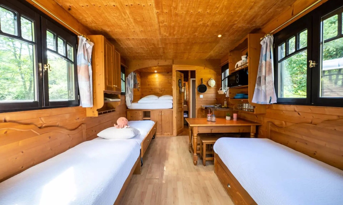 Chamberet Cabin | Roulotte Gîte 5 persons