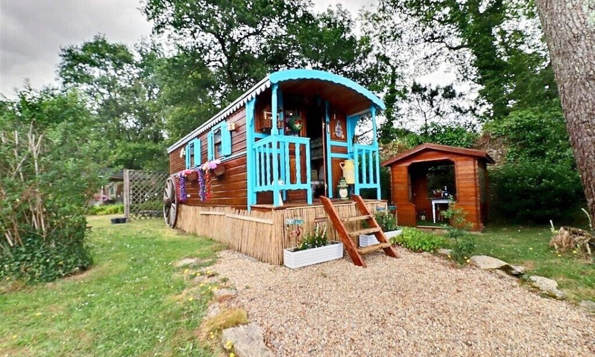 Plescop House | Roulotte La Comtesse Gitane