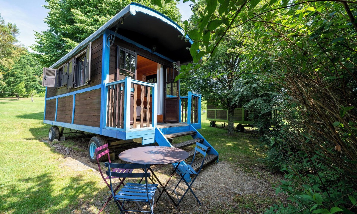 Chamberet Cabin | Roulottes Gîte for Groups