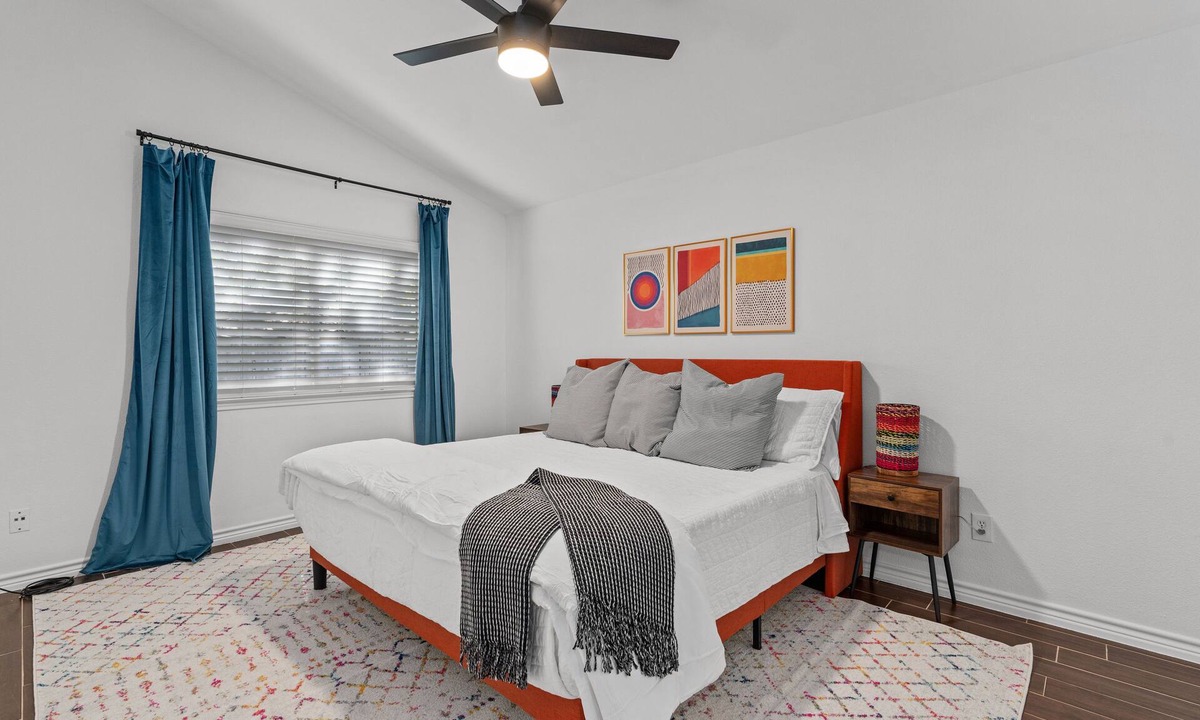 Greenslopes At Lake Creek House | Round Rock Retreat: Near Downtown RR Kalahari Lodge Card Club Hot tub Game Room