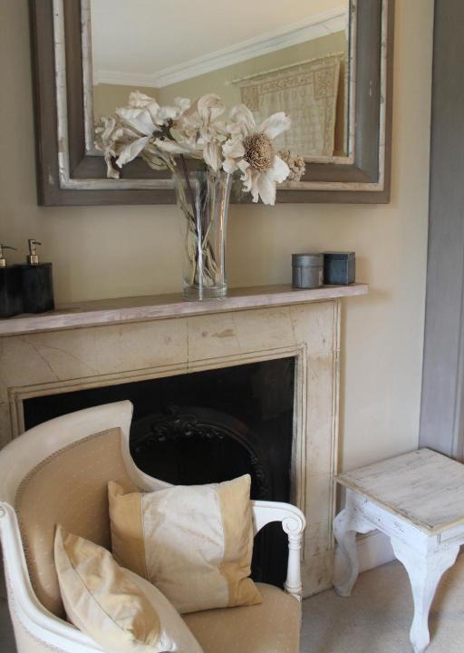 Kelston Bed & Breakfast | Roundhill Farmhouse