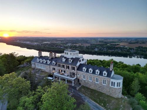Wrightsville House | Roundtop Mansion-Breathtaking View, indoor Pool