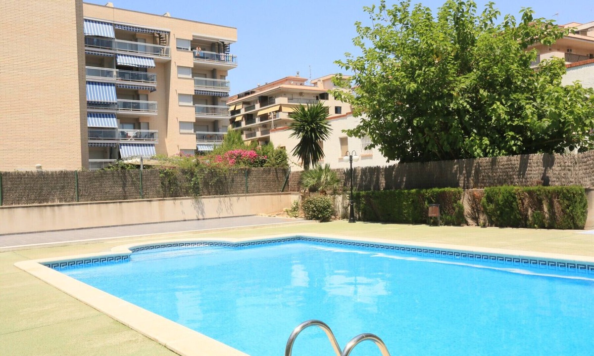 La Pineda Apartment | ROURA 2 Apartment - Communal Pool