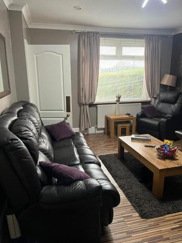 Bellshill Villa | Rowan