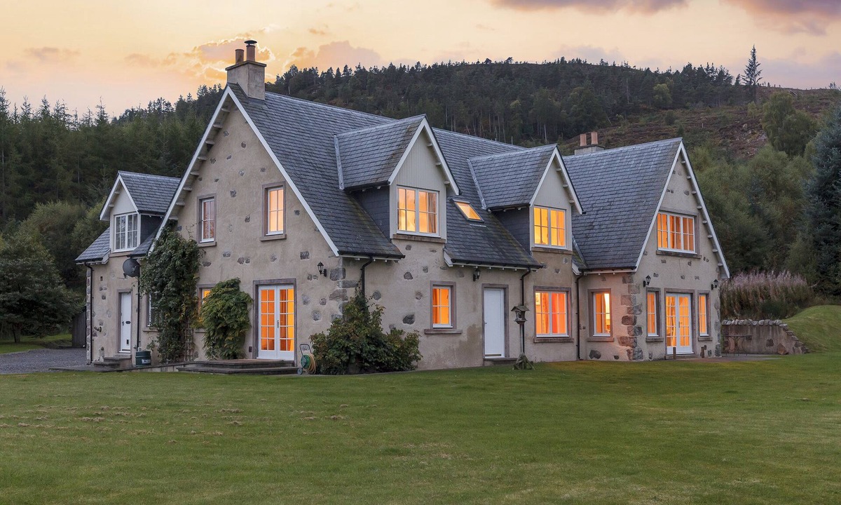 Ardgay Cottage | Rowan House