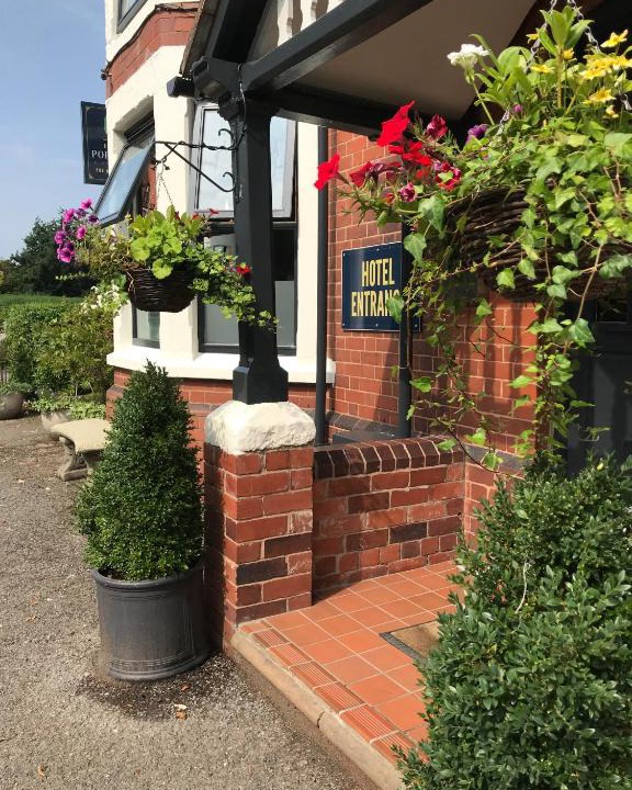 Rowton Hotel | Rowton Poplars Hotel