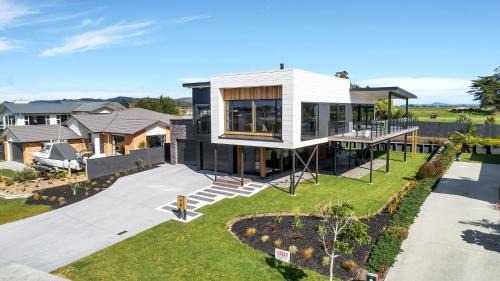 One Tree Point Bed & Breakfast | Roy and Anns Haven