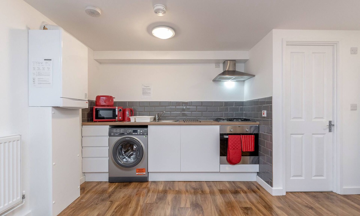 Yiewsley Apartment | Royal Apartments RA1