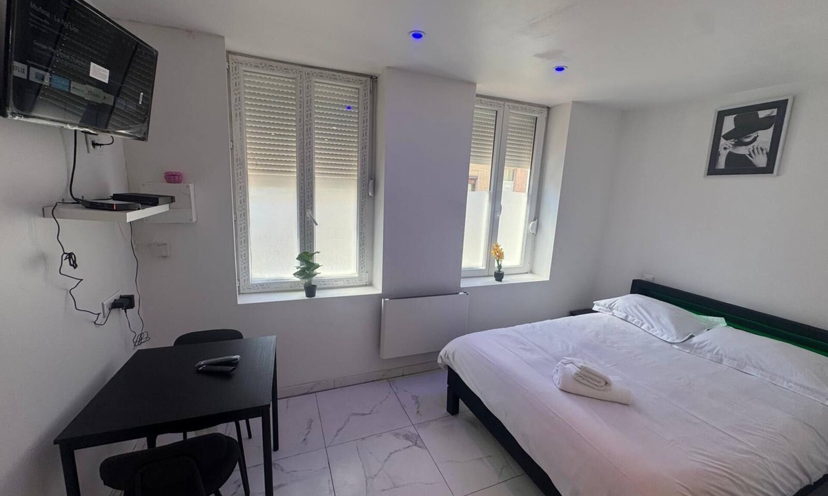 Calais Apartment | Royal appart city 1