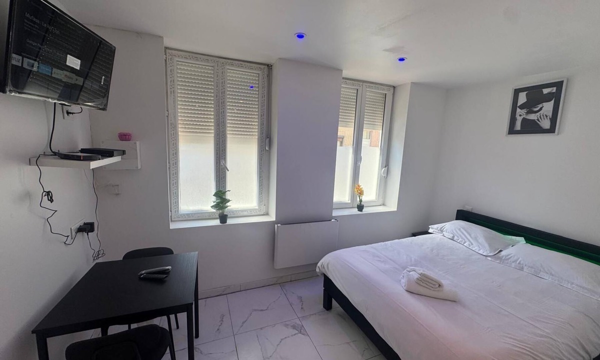 Calais Apartment | Royal appart city 1