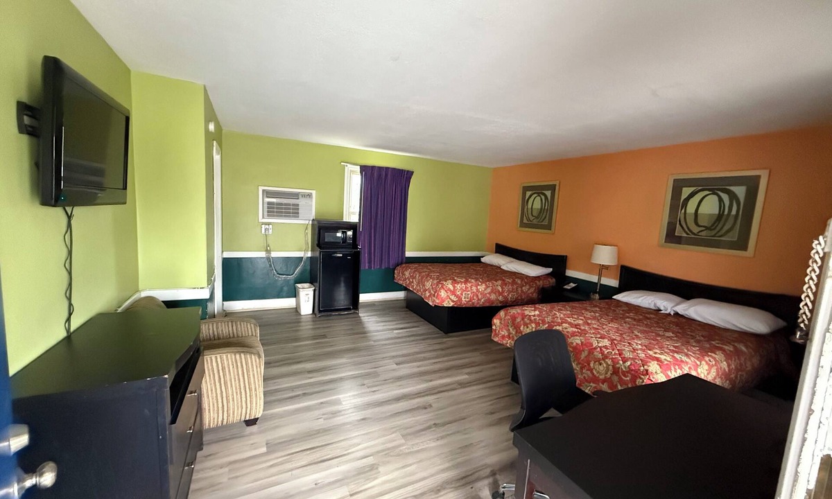 Waynesboro Hotel | Royal Inn Motel
