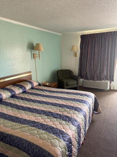 Central Oklahoma City Hotel | Royal Inn