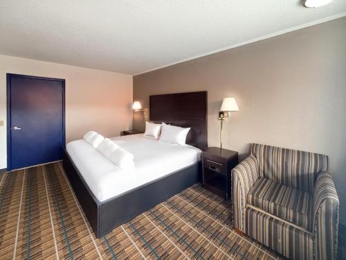 North Chesterfield Hotel | Royal Inn