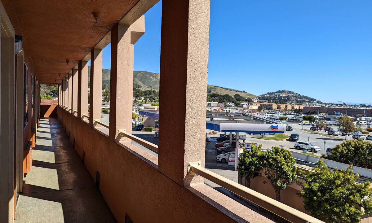 South San Francisco Hotel | Royal Inn