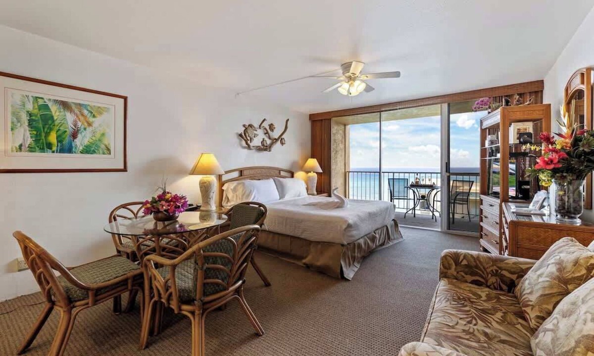 Kahana Apartment | Royal Kahana 1004