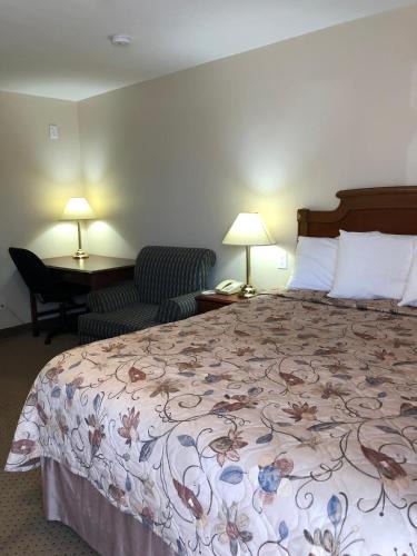Napanee Hotel | Royal Napanee Inn
