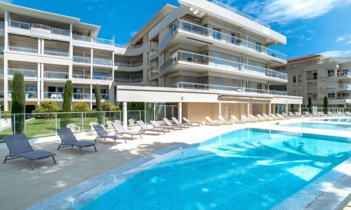 La Bocca Apartment | Royal Palm by Interhome