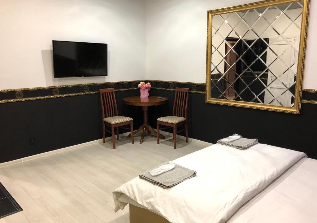 Saratov House | Royal Plaza