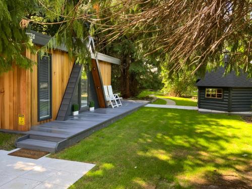 Kincardine O'Neil House | Royal Snug & Wee Snug Cabins