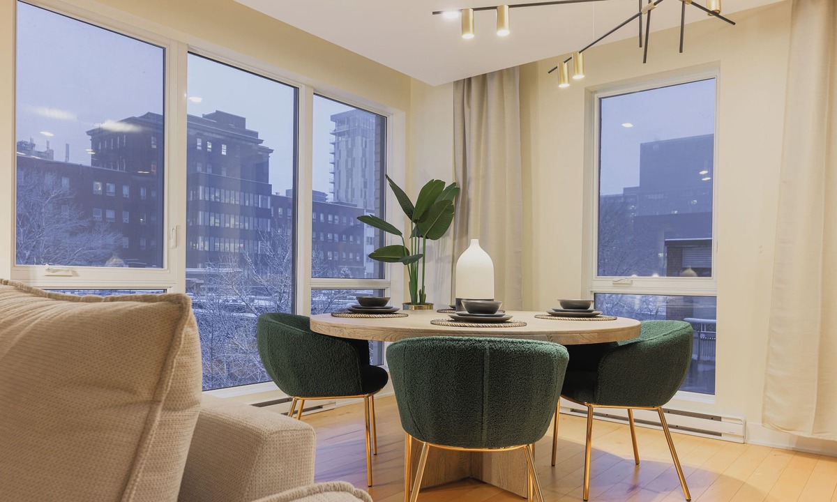 Chinatown Hotel | Rozenhaus Hotel Montreal