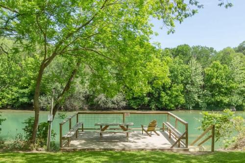 New Braunfels House | RR 9084WW Wagon Wheel