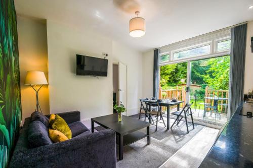 Moseley Apartment | RUBY Delightful Suite Moseley Mews, Birmingham By STAE-Homes