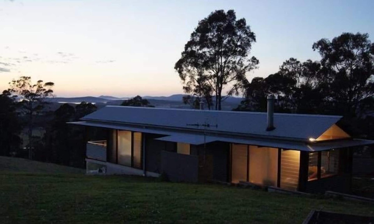 Minimbah Cottage | Rudders River View Cottage