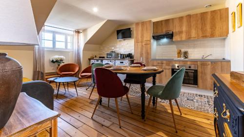 Bourroches Apartment | Rude - Rétro chic