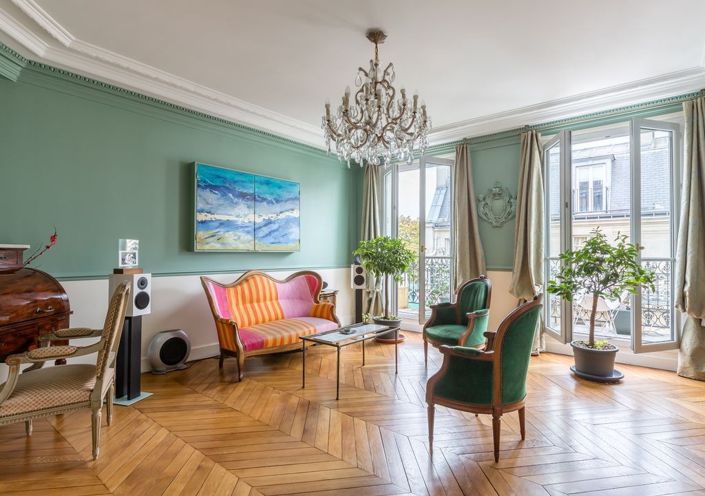 Quartier des Invalides Apartment | Rue de Bourgogne III by onefinestay