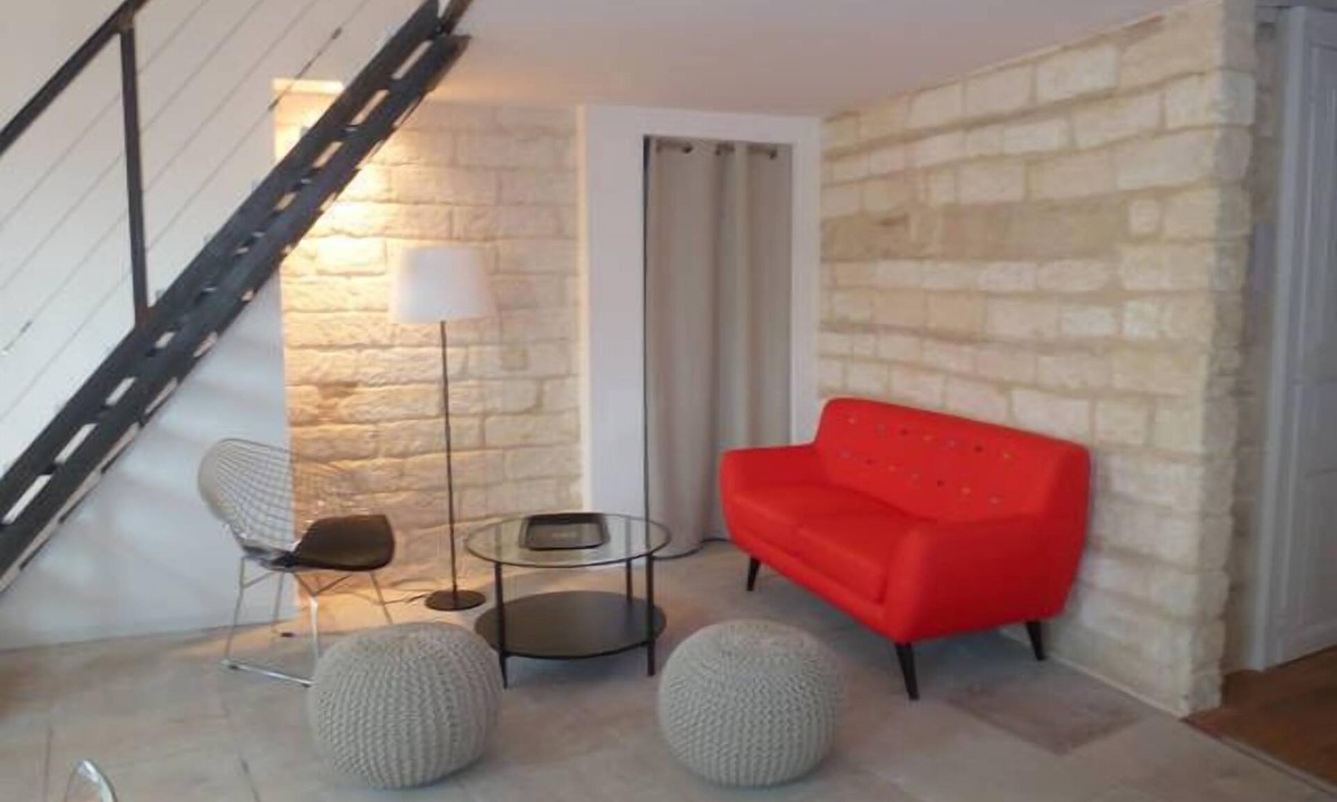 Ecusson Apartment | Rue Foch with elevator and air conditioning