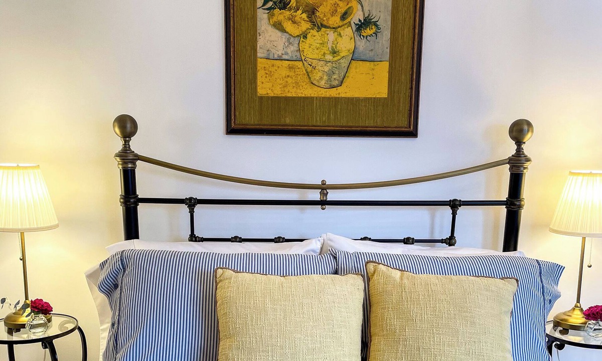 Bloomfield Bed & Breakfast | Runaway Rooster B&B - The Nest