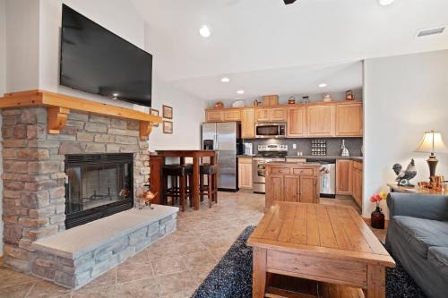 Ronald House | Runaway to the Ridge