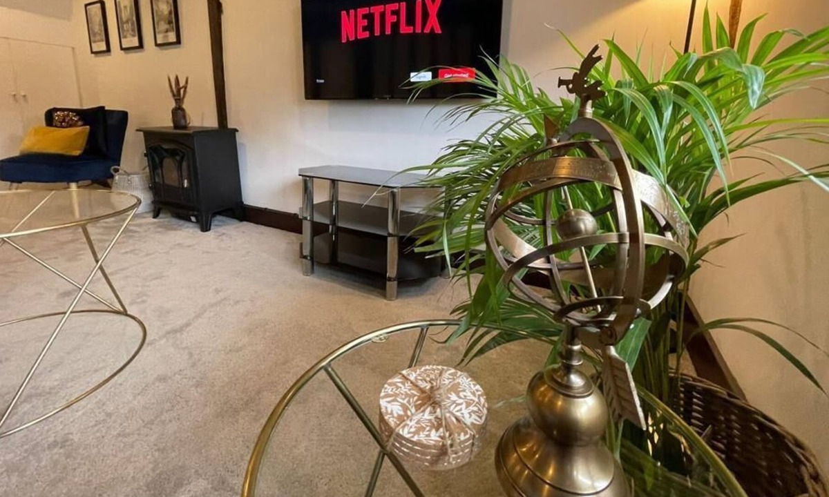 East Grinstead Apartment | Rural Country Suites - 2 Bed and 2 Bath