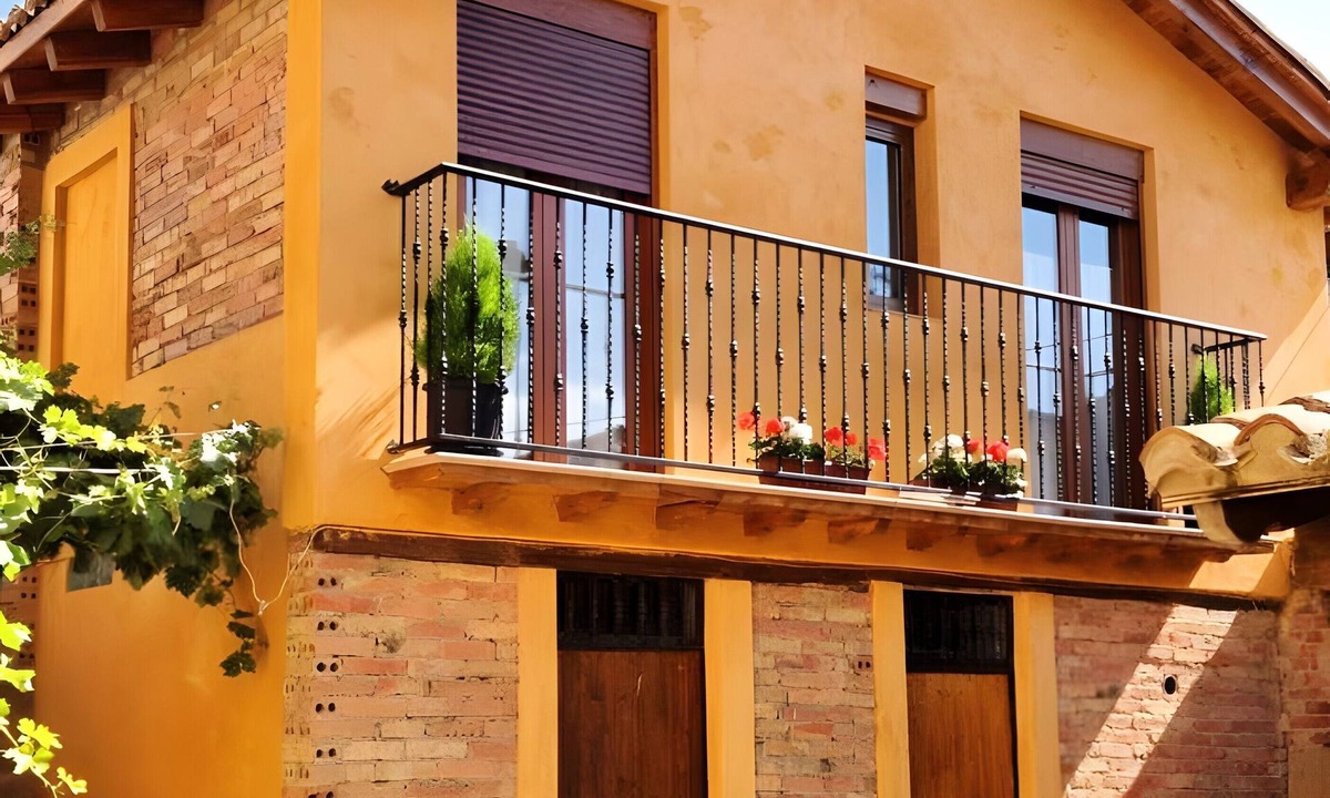 Cuzcurrita de Rio Tiron House | Rural House 'La Viña 3' with Shared Terrace, Shared Garden and Wi-Fi