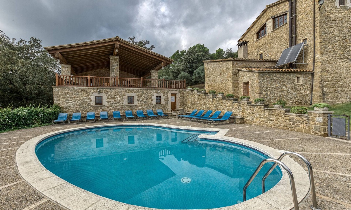 Camos House | Rural House 'La Torre De Dalt' with Mountain View, Private Pool and Private Terrace