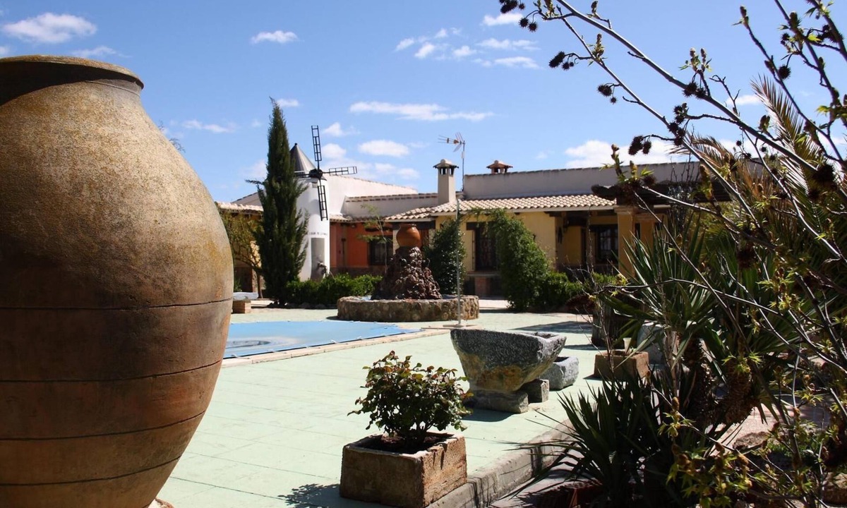 Urda House | Rural House 'El Patas' with Mountain Views, Wi-Fi and Air Conditioning