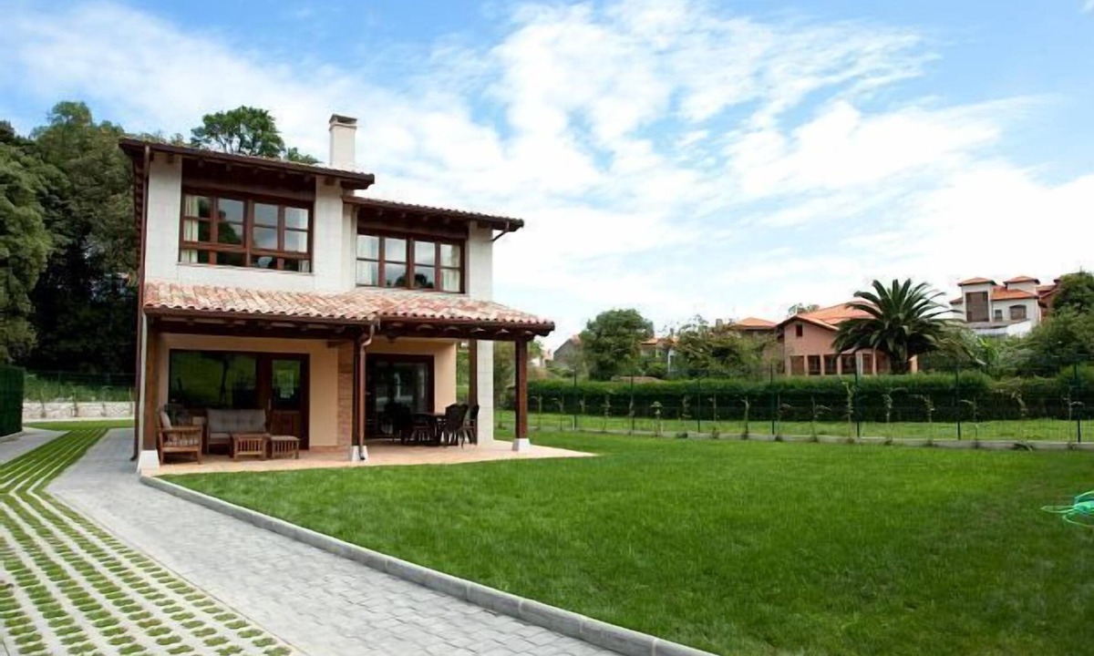 Poo Cottage | Rural house (full rental) Llanes beaches for 10 people
