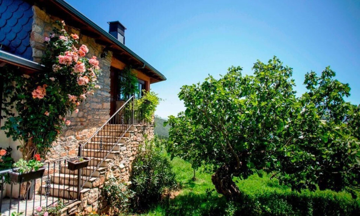 Carucedo House | Rural House Ruralmedulas, 10 people