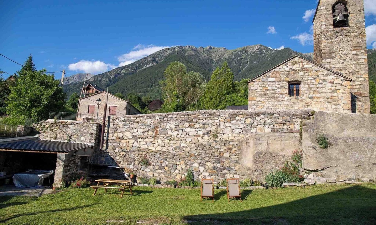 Vilaller Apartment | Rural House with authentic apartments 1.340m, with garden, bbq and terrace