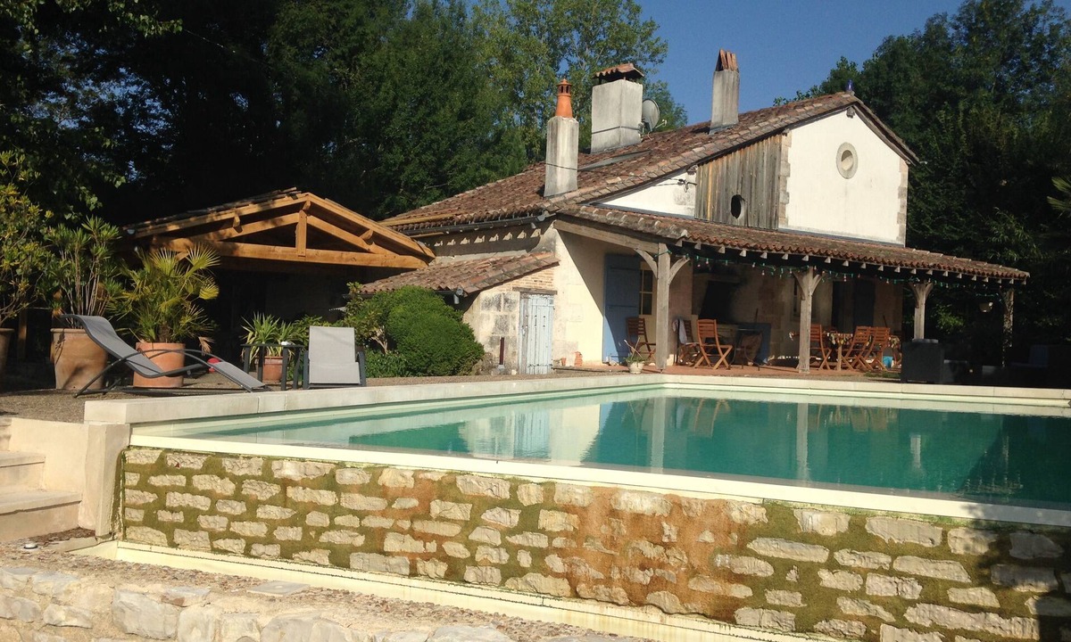 Mussidan House | Rural lock keeper farmhouse, pool, fully restored