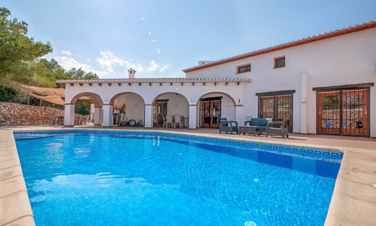 Benimeit Villa | Rural Moraira Villa, with own vineyard, 7 bedrooms, 10 min from the beach
