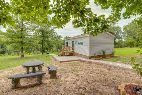 Boswell House | Rural Mt Olive Cabin Rental w/White River View!