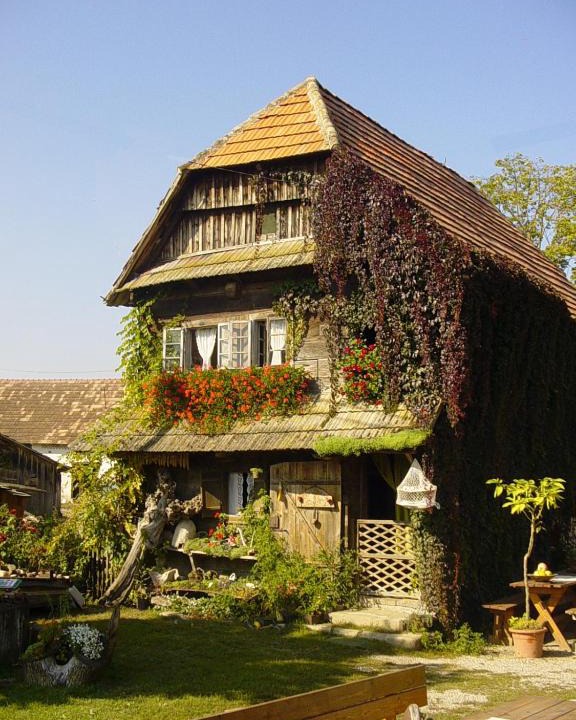 Sisak House | Rural Tourism Family Ravlic