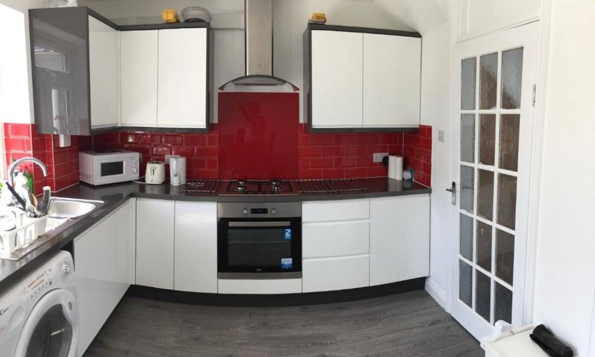 Whittington House | Rushden Vacation Home